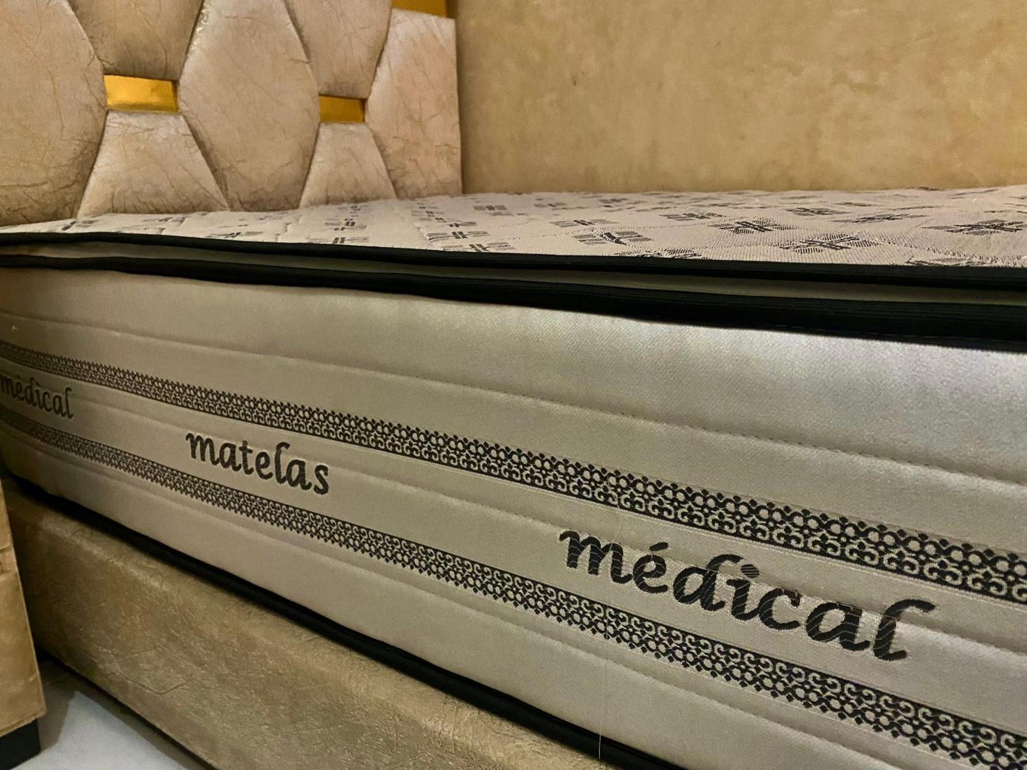 Riad Nezha Avec Jacuzzi Et 3 Piscines Au Coeur De Marrakesh Eksteriør bilde