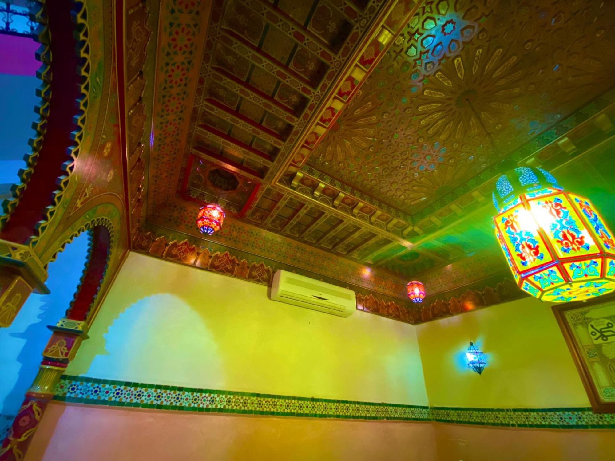 Riad Nezha Avec Jacuzzi Et 3 Piscines Au Coeur De Marrakesh Eksteriør bilde
